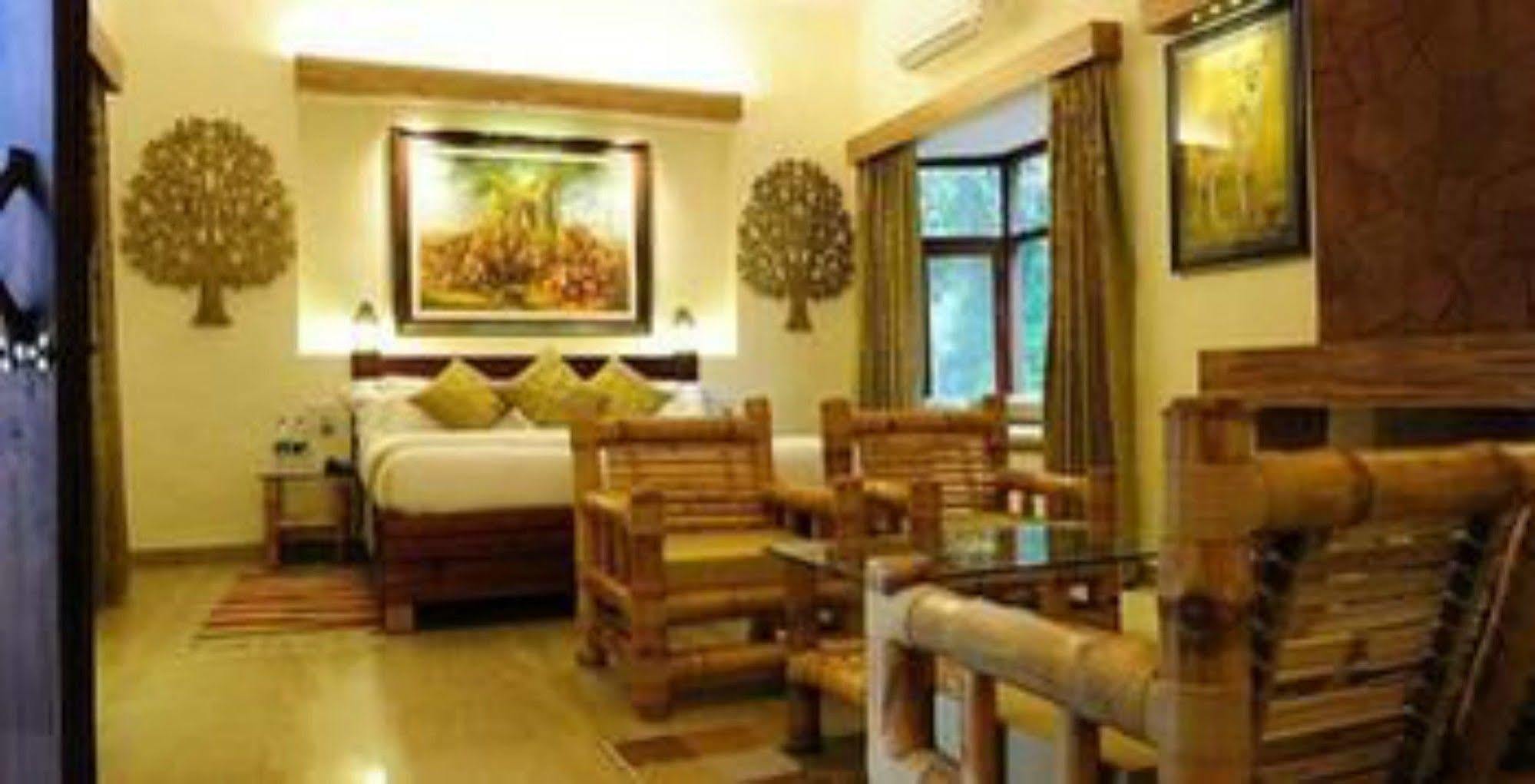 Lemon Tree Wildlife Resort, Bandhavgarh Tāla Exterior foto