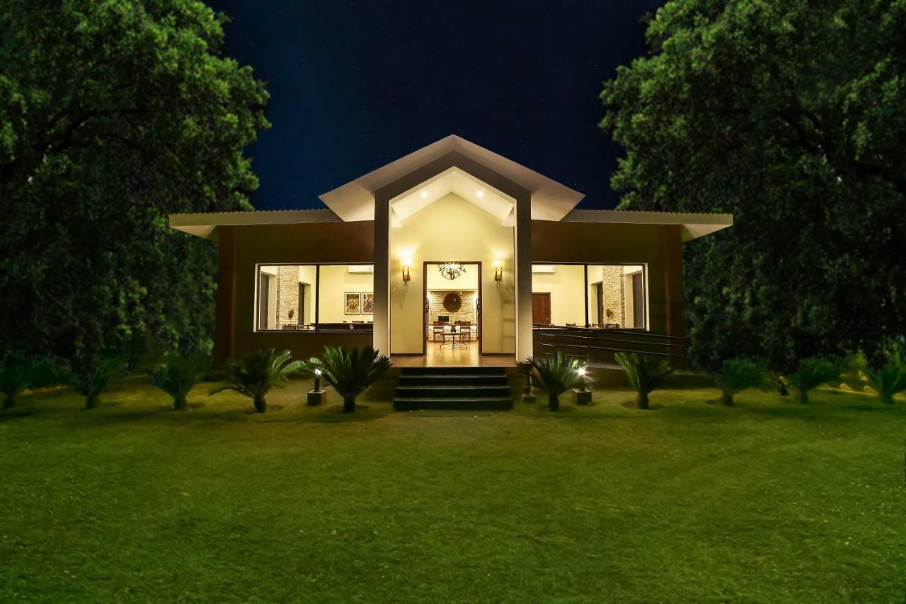 Lemon Tree Wildlife Resort, Bandhavgarh Tāla Exterior foto
