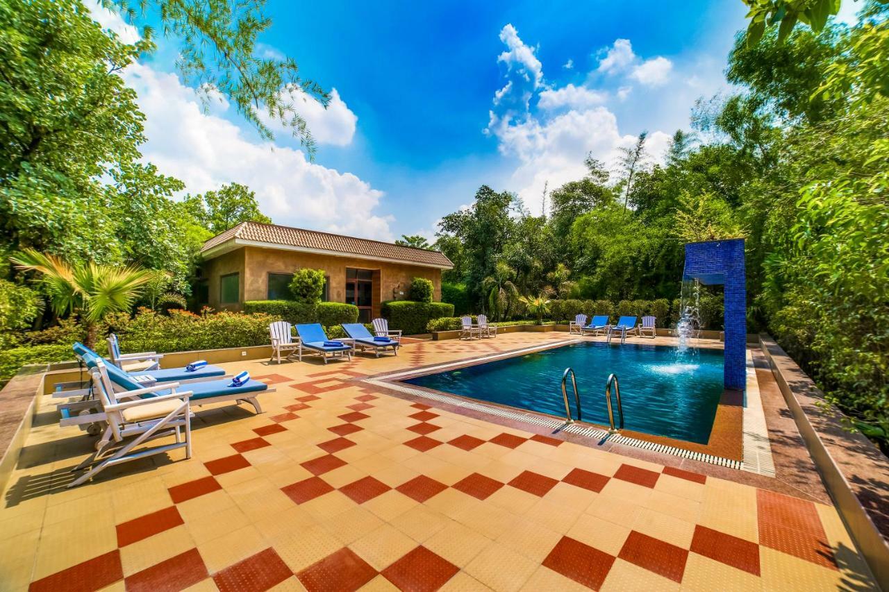 Lemon Tree Wildlife Resort, Bandhavgarh Tāla Exterior foto