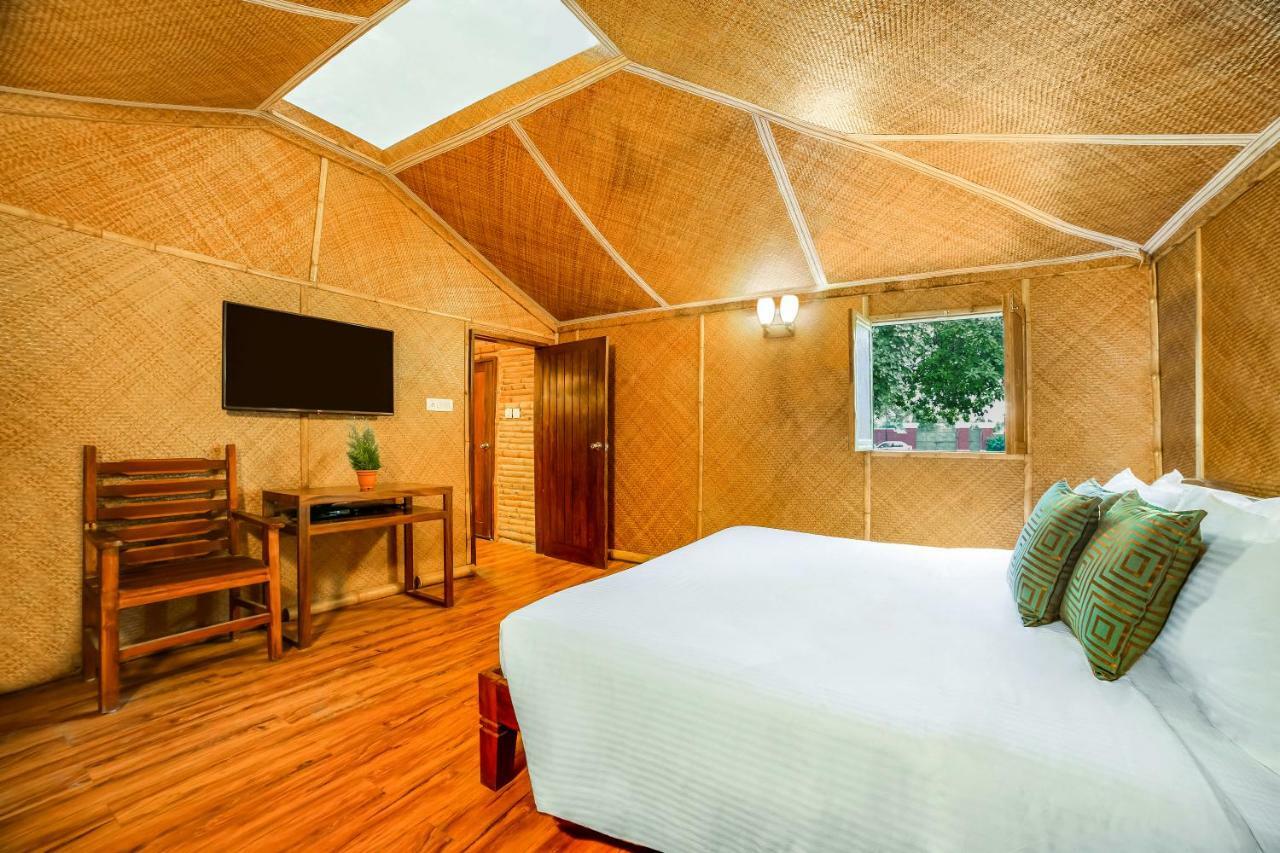 Lemon Tree Wildlife Resort, Bandhavgarh Tāla Exterior foto